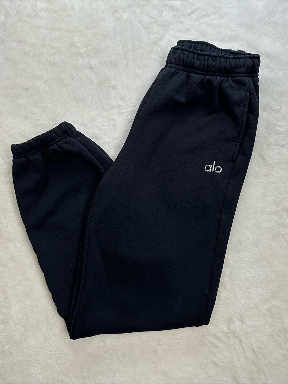 Alo Yoga Accolade Sweatpants Black Size XS Excellent Condition